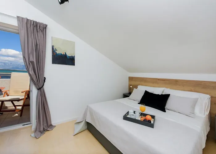 Marcela Sea Front Center Luxury * Nin