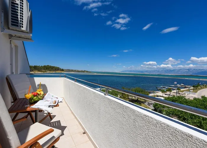 Marcela Sea Front Center Luxury *